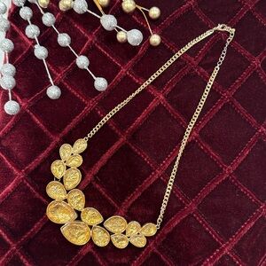 Gold Leaf Pendant Necklace